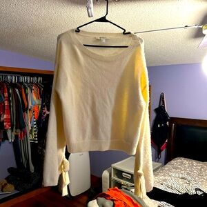 Women’s cream colors sweat shirts